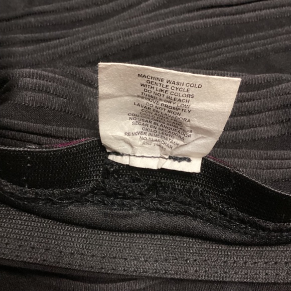 Heart Soul Black Stretch Ribbed Wavy Designed Skirt * Small - Picture 5 of 8